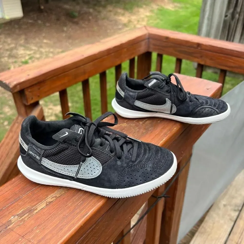 Nike Youth 1 Street Gato Black White Indoor Soccer School Sneakers